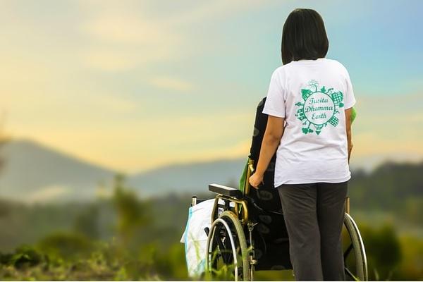 Помощни средства инвалидни колички легла дюшеци София